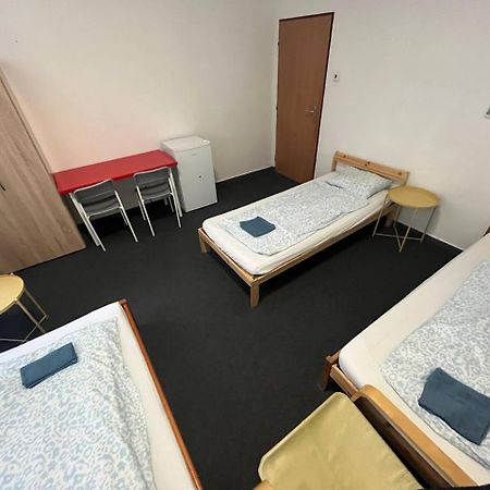 Rooms Veveri - Uvoz, 10 Min Peski Do Centru Brno Exteriér fotografie