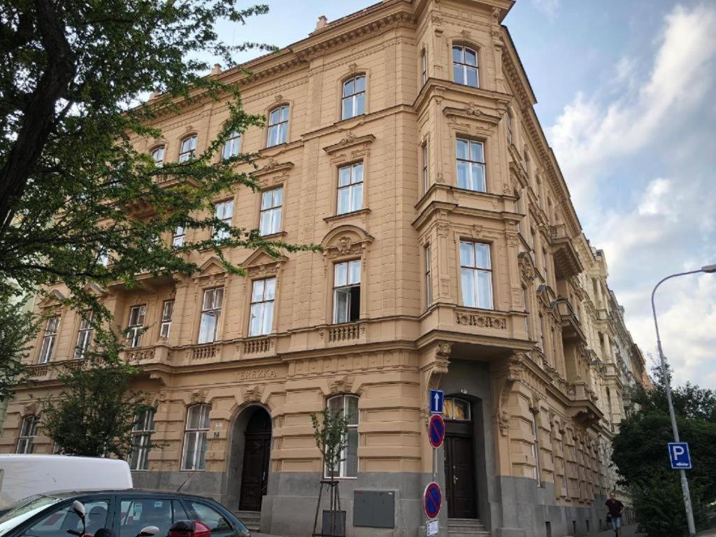 Rooms Veveri - Uvoz, 10 Min Peski Do Centru Brno Exteriér fotografie