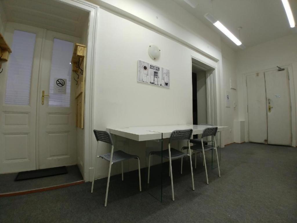 Rooms Veveri - Uvoz, 10 Min Peski Do Centru Brno Exteriér fotografie